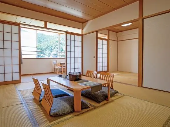 Traditional Oda, Ortak Banyo (Japanese Style, for 6 Guests)