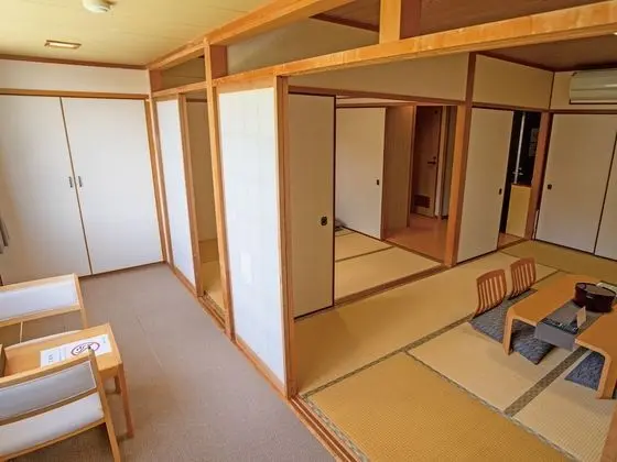 Traditional Oda, Ortak Banyo (Japanese Style, for 6 Guests)