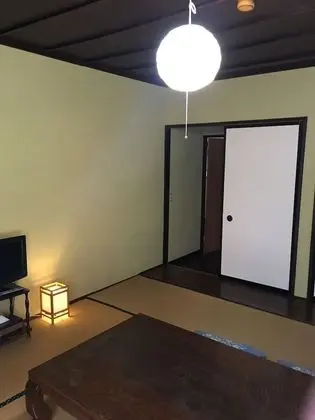 Standard Oda, Sigara İçilebilir, Ortak Banyo (Japanese-Style, for 4 Guests)
