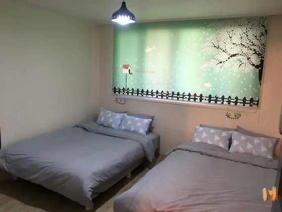 KiKi House 2