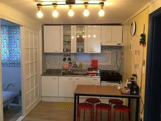 KiKi House 2