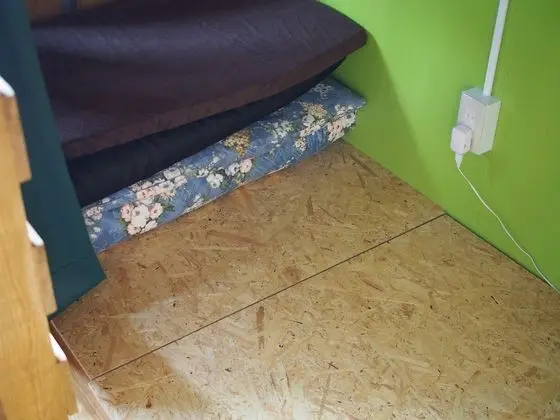 Ortak Ranzalı Oda, Karma Ranzalı Oda