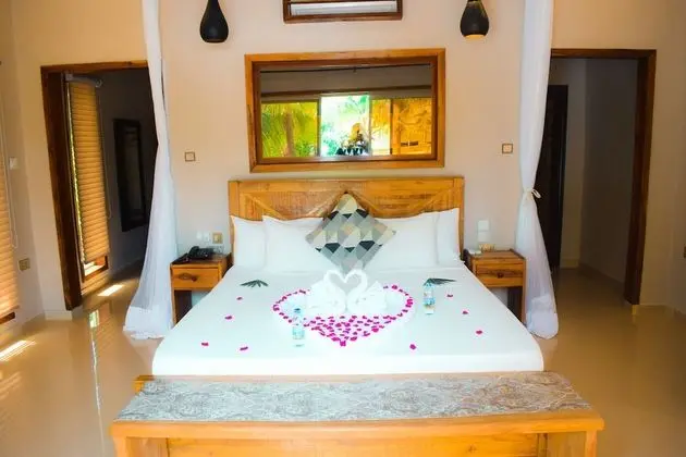 Luxury Tek Büyük Yataklı Oda, 1 En Büyük (King) Boy Yatak, Kişiye Özel Havuzlu, Deniz Manzaralı