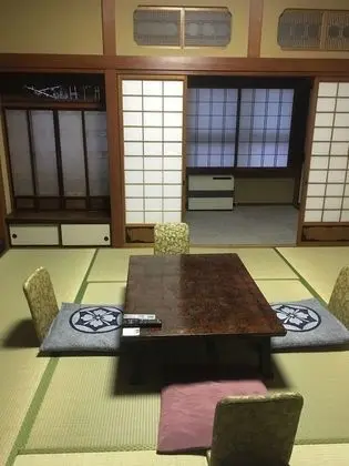 Traditional Dört Kişilik Oda (Japanese-Style)