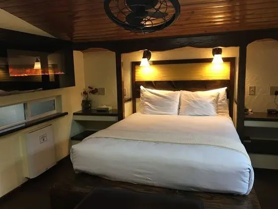 Standard Oda, 1 Büyük (Queen) Boy Yatak (Chalet Kilauea Hotel)