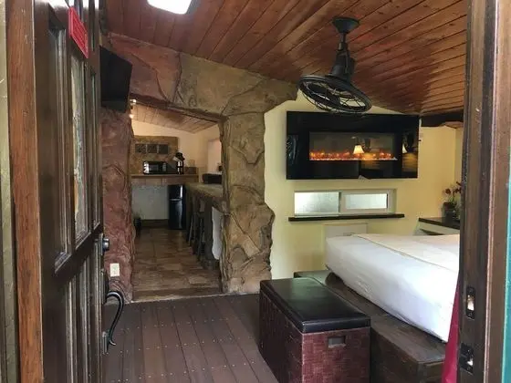 Standard Oda, 1 Büyük (Queen) Boy Yatak (Chalet Kilauea Hotel)