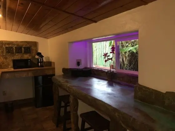 Standard Oda, 1 Büyük (Queen) Boy Yatak (Chalet Kilauea Hotel)