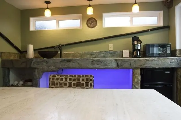 Standard Oda, 1 Büyük (Queen) Boy Yatak (Chalet Kilauea Hotel)