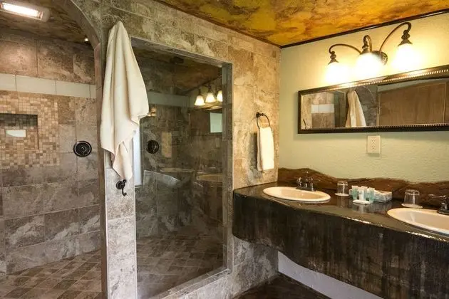 Standard Oda, 1 Büyük (Queen) Boy Yatak (Chalet Kilauea Hotel)