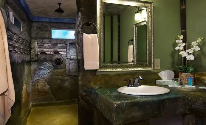 Standard Oda, 1 Büyük (Queen) Boy Yatak (Chalet Kilauea Hotel)