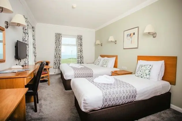 Family Room for 3, Sea View