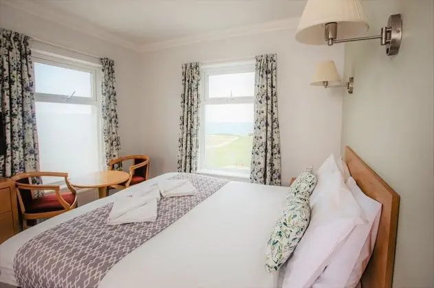 Family Room for 3, Sea View