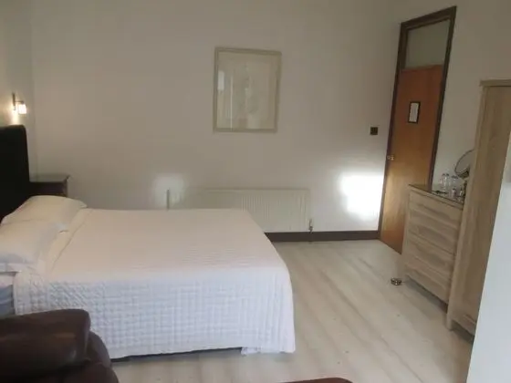 Comfort Tek Büyük Yataklı Oda, 1 Büyük (Queen) Boy Yatak, Banyolu/Duşlu, Avlu