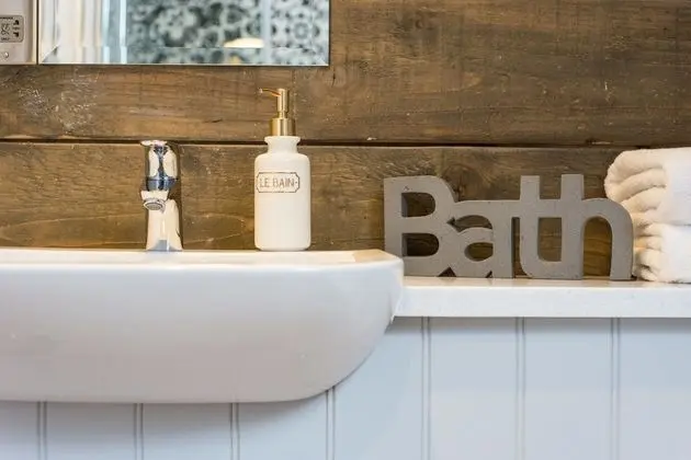 Comfort Tek Büyük Yataklı Oda, 1 Çift Kişilik Yatak