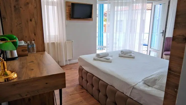 Denız manzaralı oda