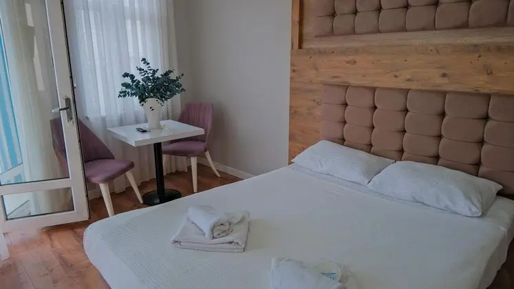 Denız manzaralı oda
