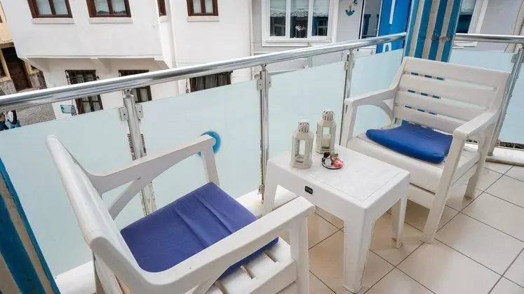 Denız manzaralı oda