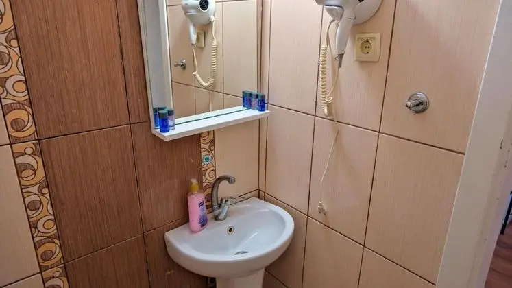 Denız manzaralı oda