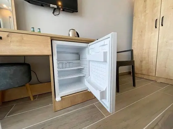 Üç Kişilik Standart - Deniz Manzaralı - Balkonlu Oda