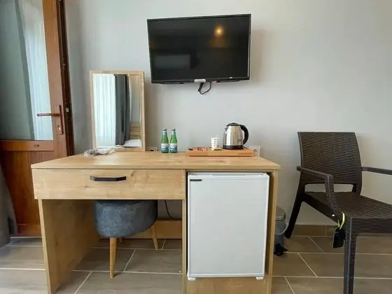 Üç Kişilik Standart - Deniz Manzaralı - Balkonlu Oda