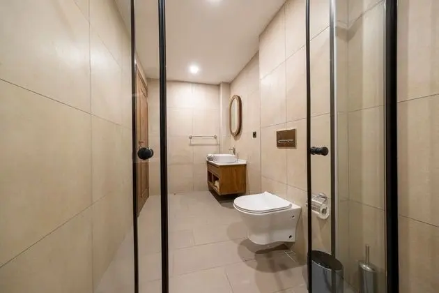 Standart Oda Kara Manzaralı