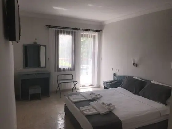Standard Tek Büyük veya İki Ayrı Yataklı Oda