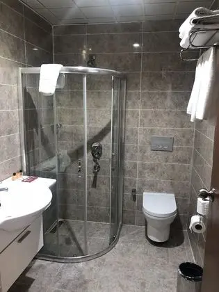 Premium Tek Büyük veya İki Ayrı Yataklı Oda