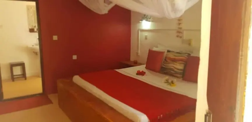 Comfort Tek Büyük Yataklı Oda