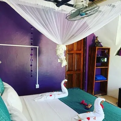 Comfort Tek Büyük Yataklı Oda