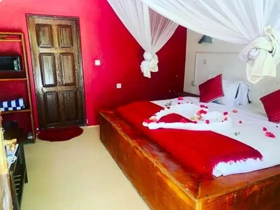 Comfort Tek Büyük Yataklı Oda