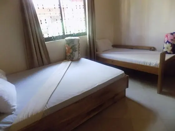 Üç Kişilik Oda, Bahçe Manzaralı