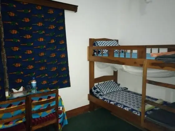 Ortak Ranzalı Oda (For Women: 3 Bunk Beds & 1 Single bed)