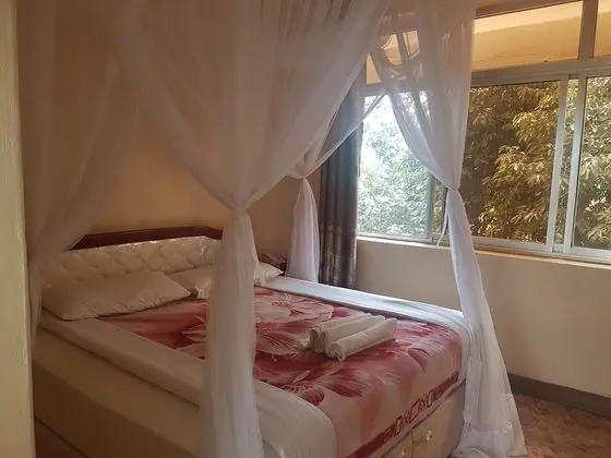 Comfort Tek Büyük veya İki Ayrı Yataklı Oda