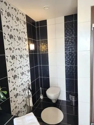 Superior Tek Büyük veya İki Ayrı Yataklı Oda