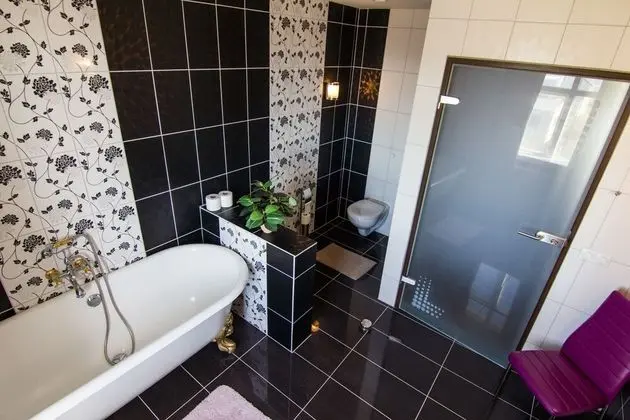 Superior Tek Büyük veya İki Ayrı Yataklı Oda