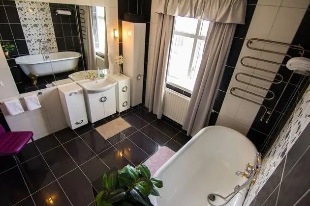 Superior Tek Büyük veya İki Ayrı Yataklı Oda