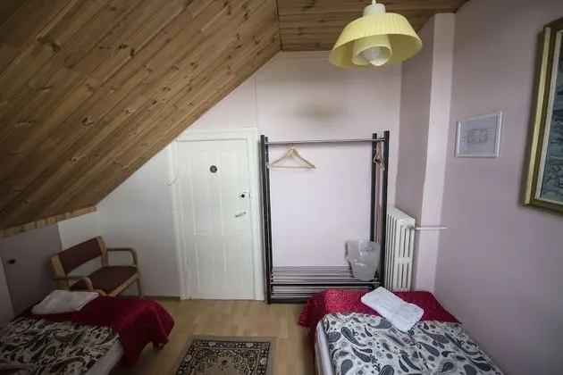 Tek Kişilik Oda, Ortak Banyo