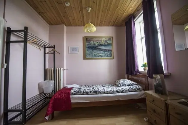 Tek Kişilik Oda, Ortak Banyo