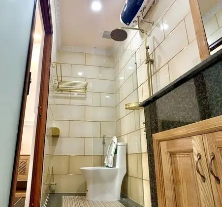 Superior Tek Büyük Yataklı Oda, Havuz Manzaralı