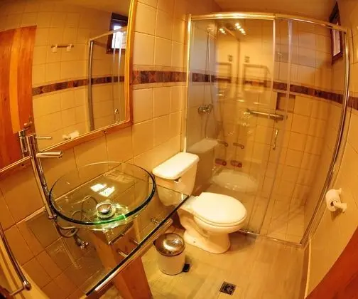 Tek Büyük Yataklı Oda, 2 Tek Kişilik Yatak