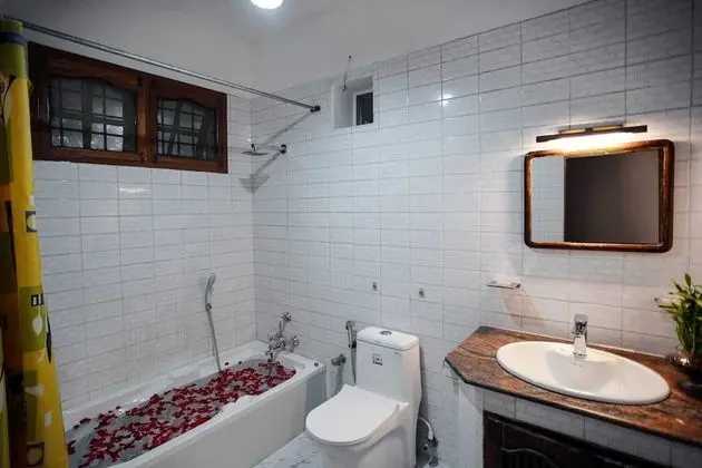 Deluxe Oda, 1 Çift Kişilik Yatak, Engellilere Uygun, Bahçe Manzaralı