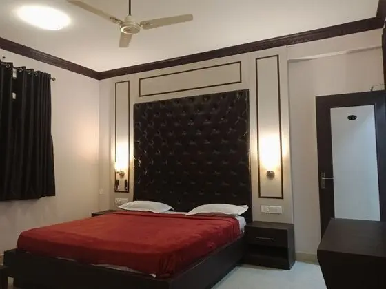 Exclusive Oda, 1 En Büyük (King) Boy Yatak, Özel Banyo