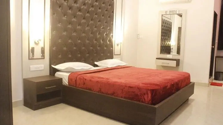 Exclusive Oda, 1 En Büyük (King) Boy Yatak, Özel Banyo