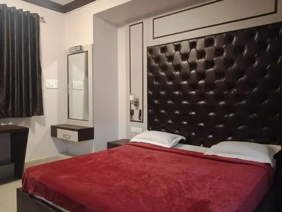 Exclusive Oda, 1 En Büyük (King) Boy Yatak, Özel Banyo