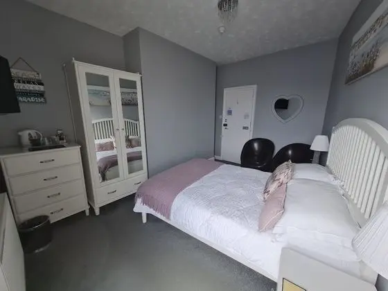 Deluxe Tek Büyük Yataklı Oda