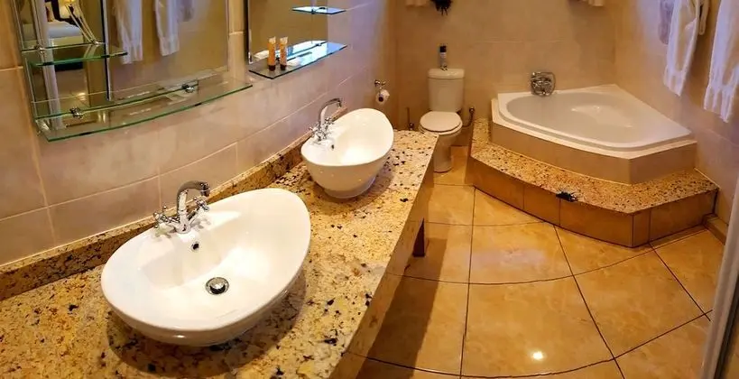 Luxury Oda ((His and Hers))