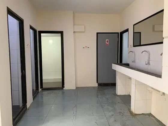 Tek Kişilik Oda, Ortak Banyo