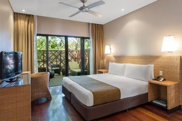 Courtyard Studio Suite