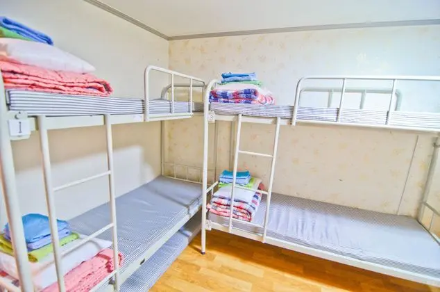 Dörtlü With Shared Bathroom