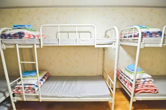 Yatakhanede Yatak Female Room